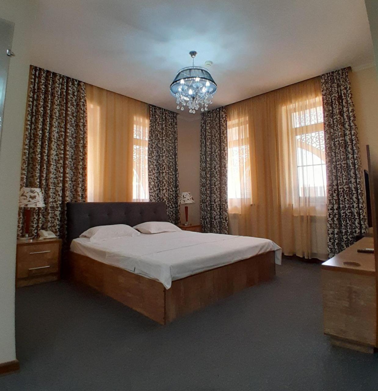 Hotel Bek Samarkand Eksteriør billede