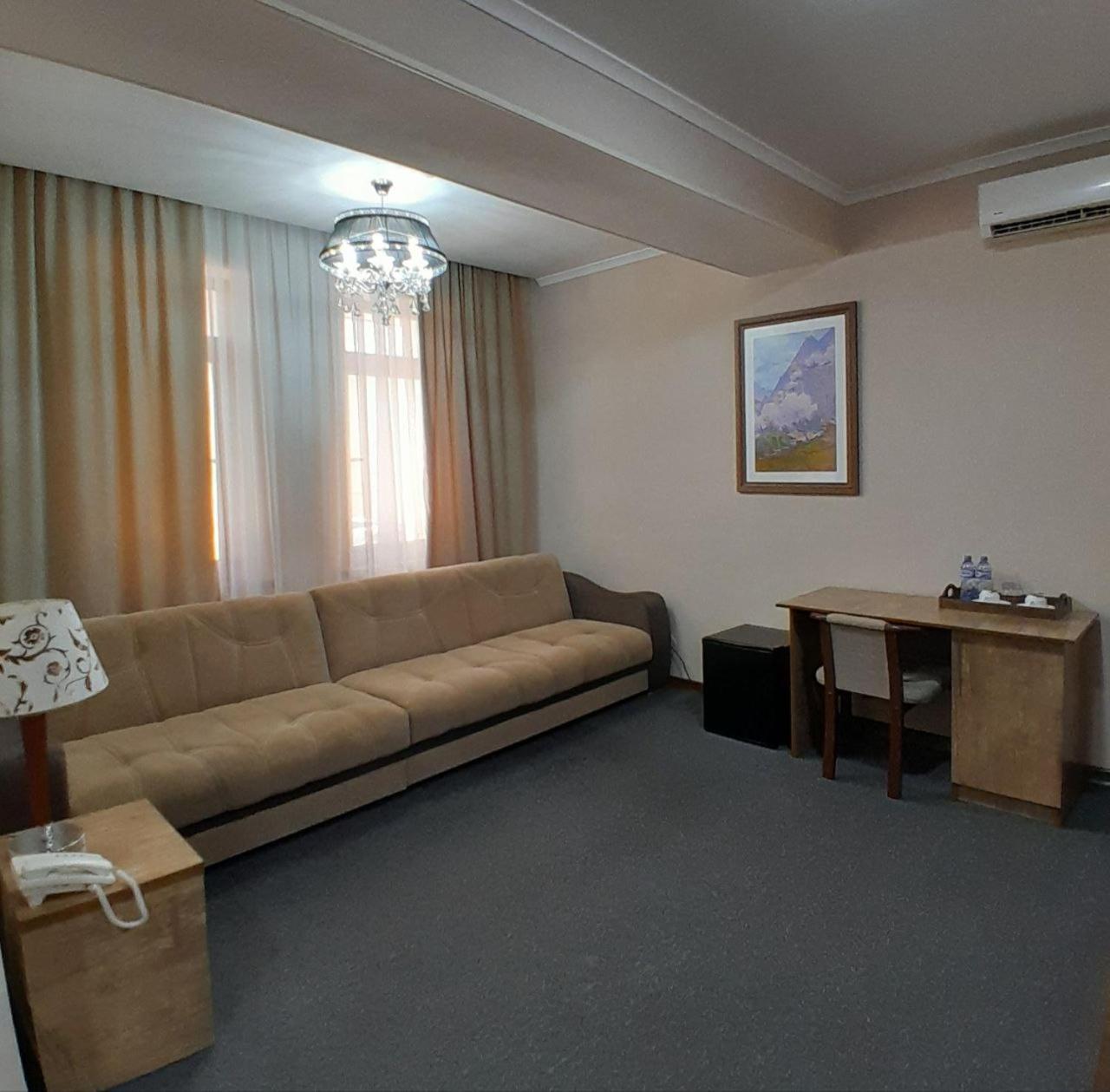 Hotel Bek Samarkand Eksteriør billede